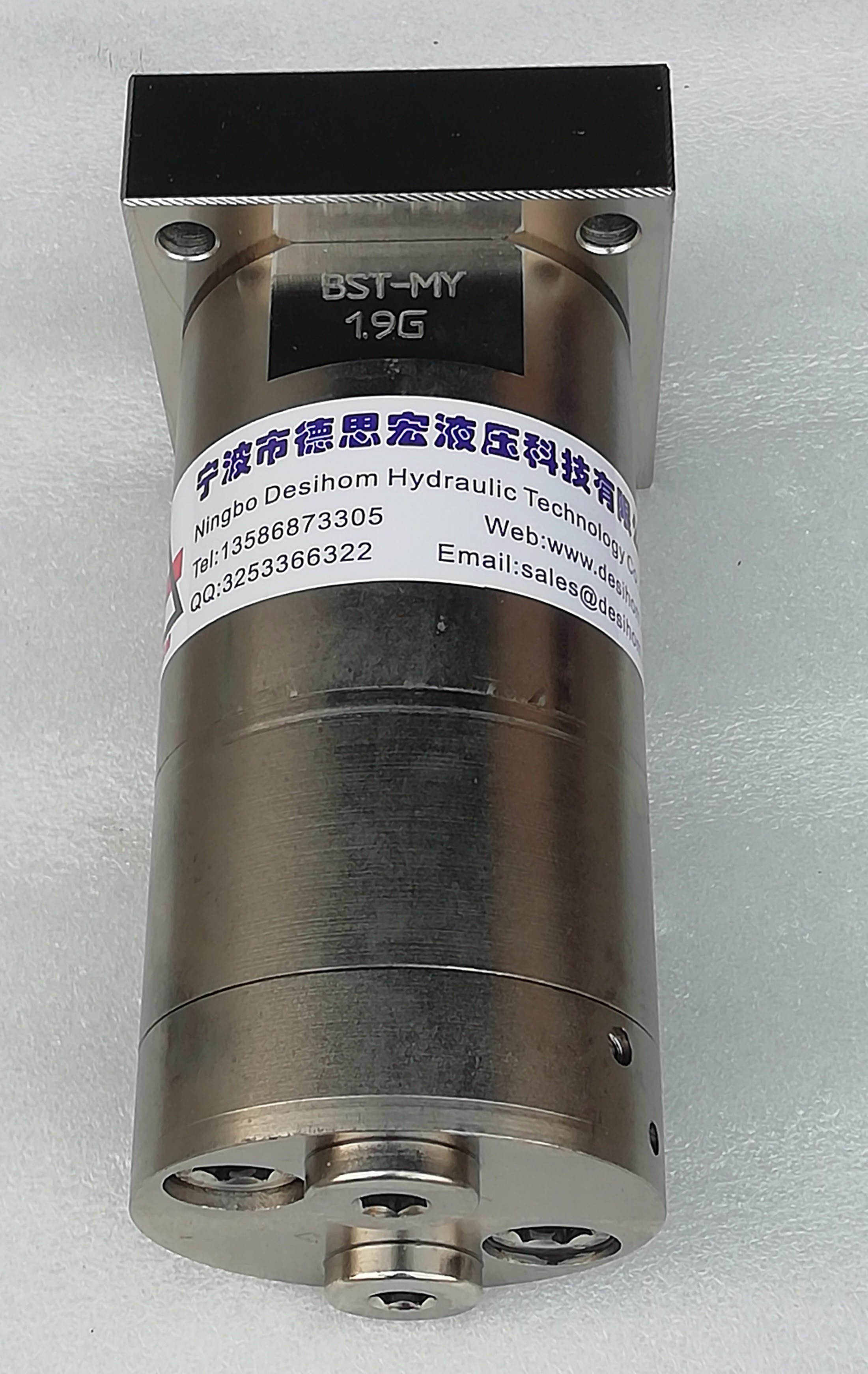 M法蘭式增壓器正面圖.jpg M法蘭式增壓器正面圖.jpg