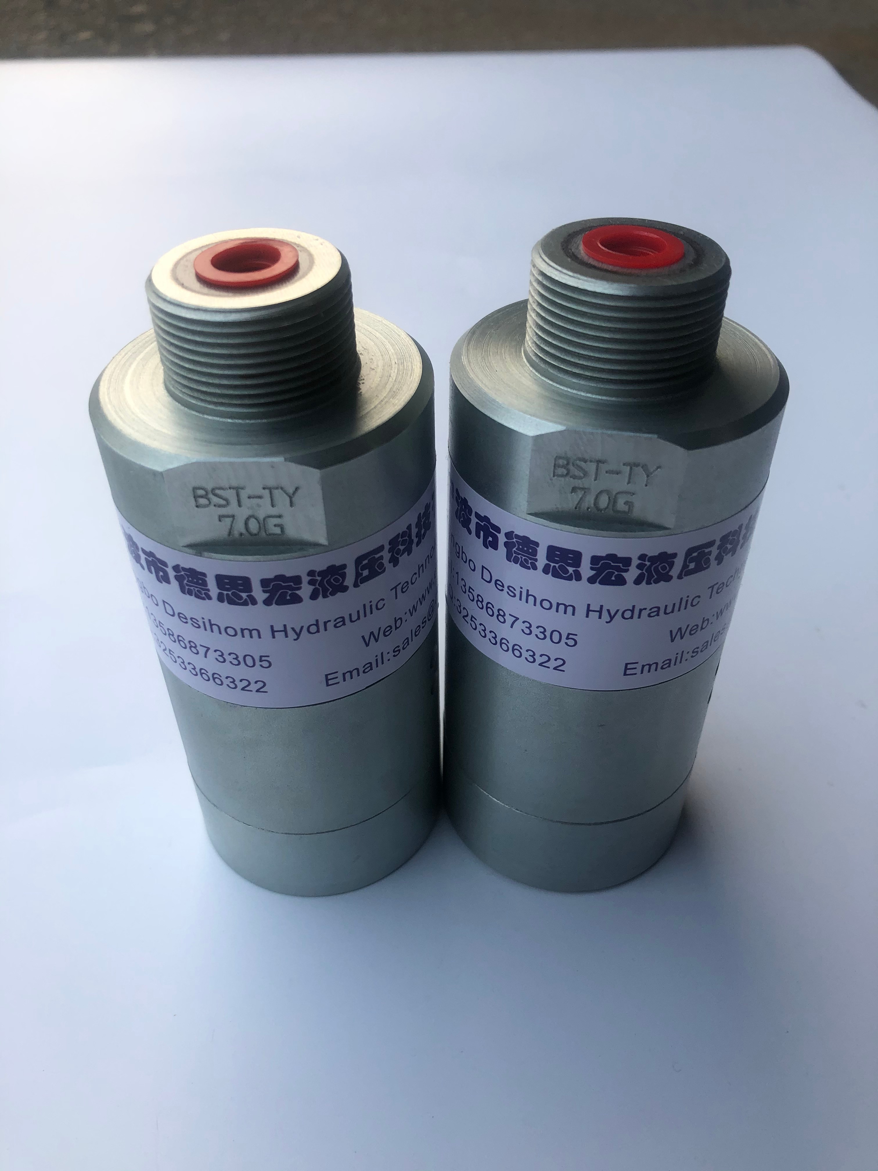 1577665539547278.jpg 專業(yè)液壓增壓器廠家