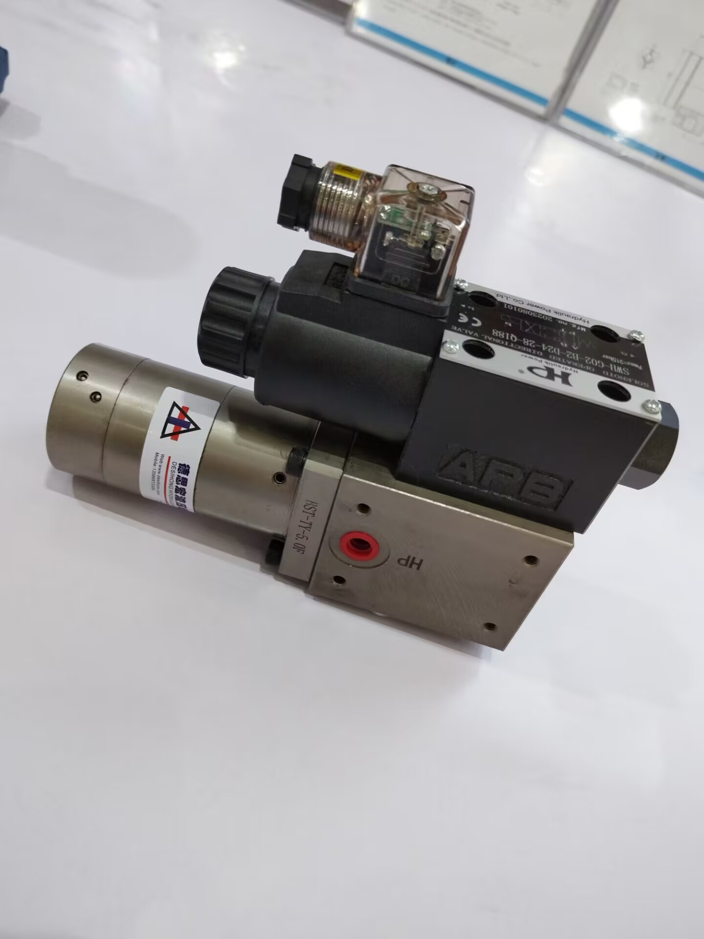 1710559752747935.jpg 專業(yè)液壓增壓器廠家